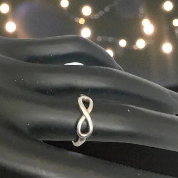 S925 Sterling Silver Infinity Ring 5 - Picture 2 of 6